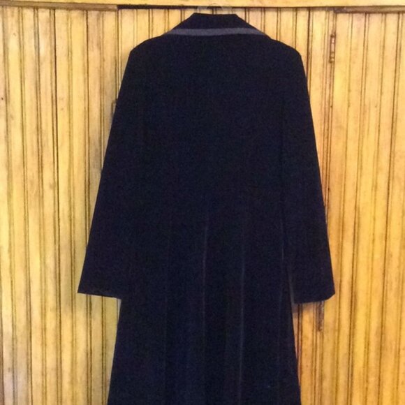Msquared Maxi Velvet Coat - Picture 5 of 6